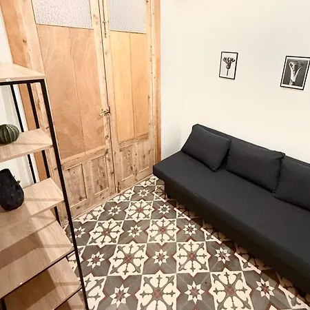 Piso Reformado Con Historia En Cada Rincon-vive Xiv Apartamento Zaragoza