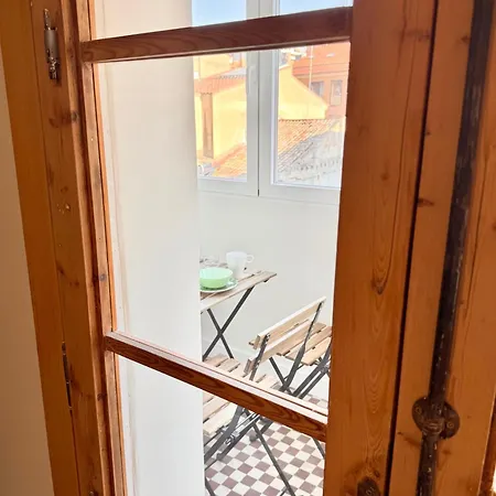 Piso Reformado Con Historia En Cada Rincon-vive Xiv Apartamento *