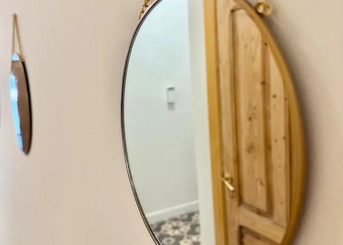 Piso Reformado Con Historia En Cada Rincon-vive Xiv Apartamento *